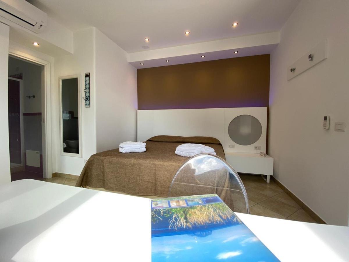 'A Alera Room & Breakfast Malfa  Eksteriør billede